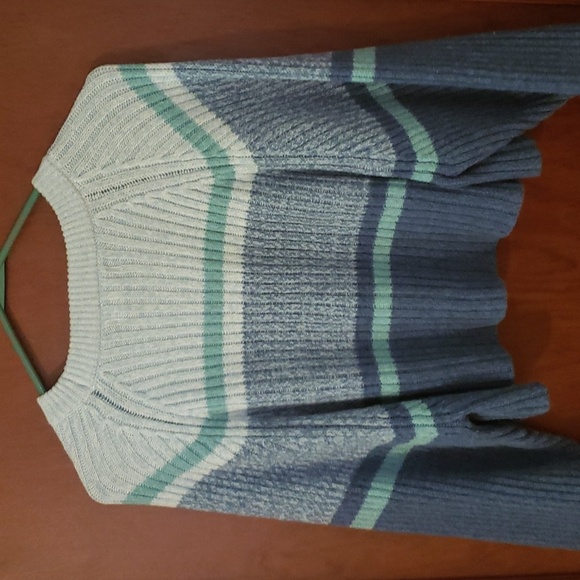 Aeropostale sweater size medium - Picture 4 of 4